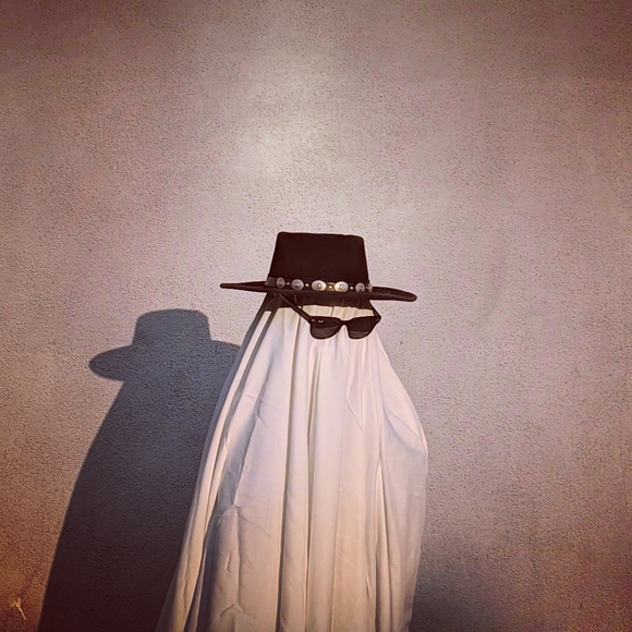 Meet your Posher, Erin - Picture 5 of 5